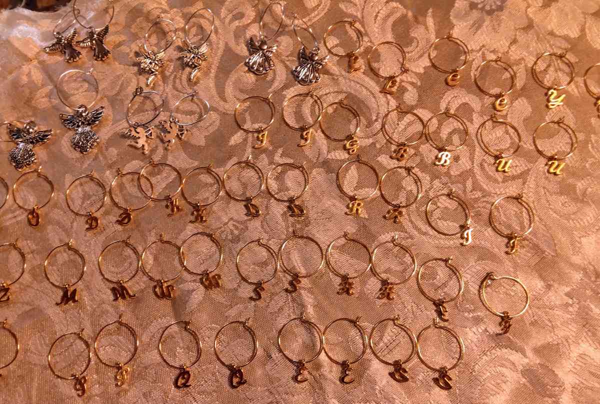 BRAND NEW JEWELRY - Hanford, California - FleaMarketBay