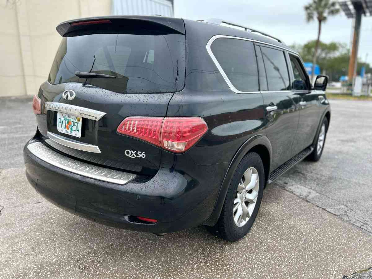 2011 infiniti qx56 - New Port Richey, Florida - FleaMarketBay