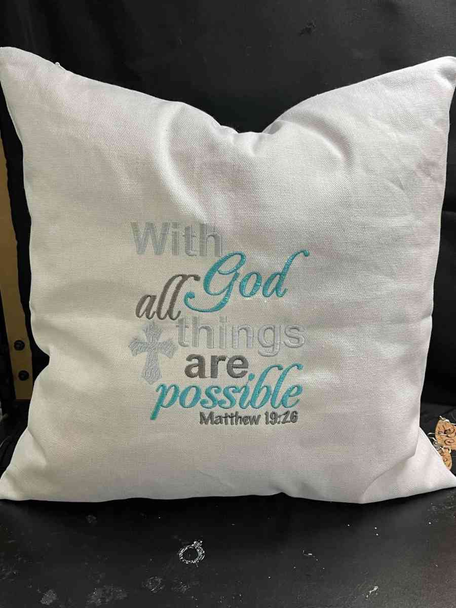 beautiful couch decor - Somerville, Tennessee - FleaMarketBay