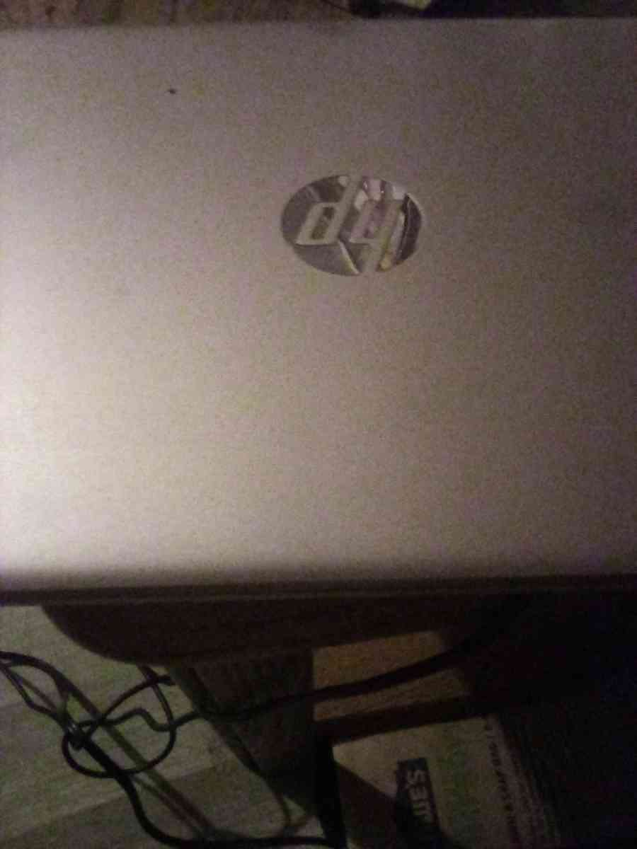 laptop - Belleville, Michigan - FleaMarketBay