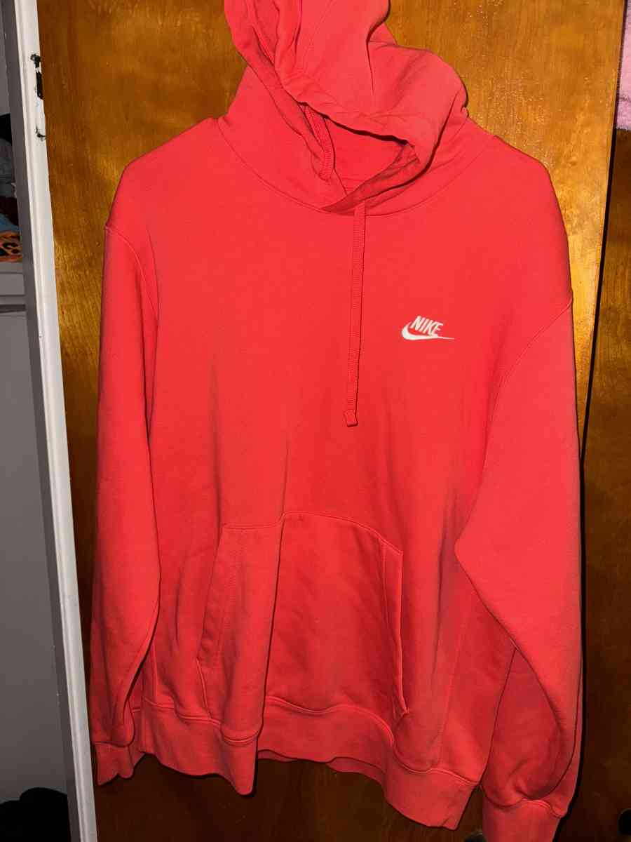 mens size large  Nike hoodie - Cincinnati, Ohio
