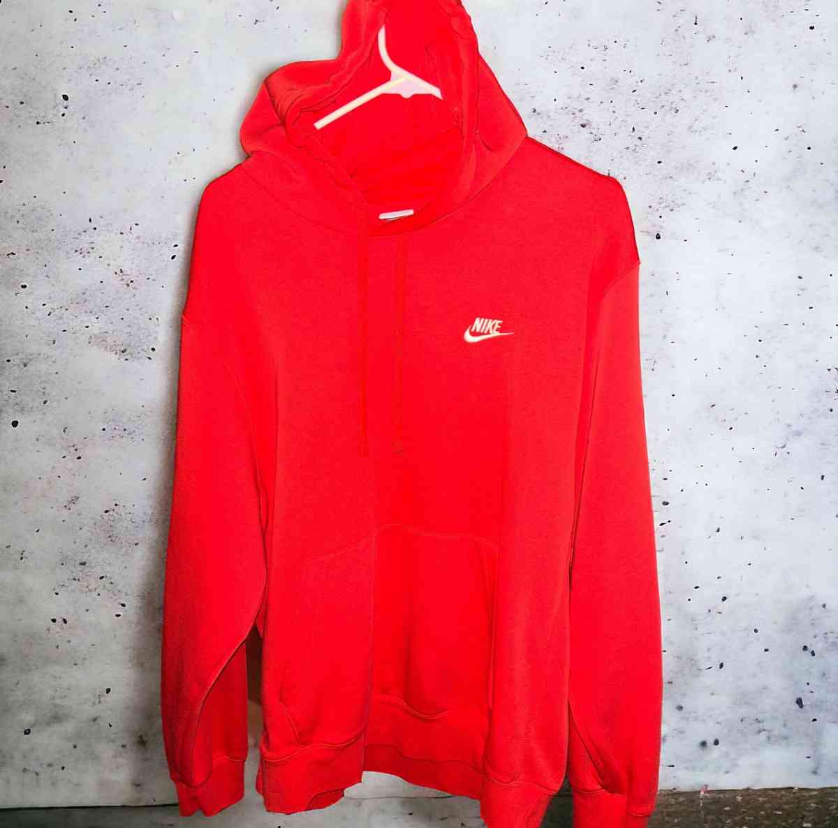 mens size large red Nike hoodie - Cincinnati, Ohio