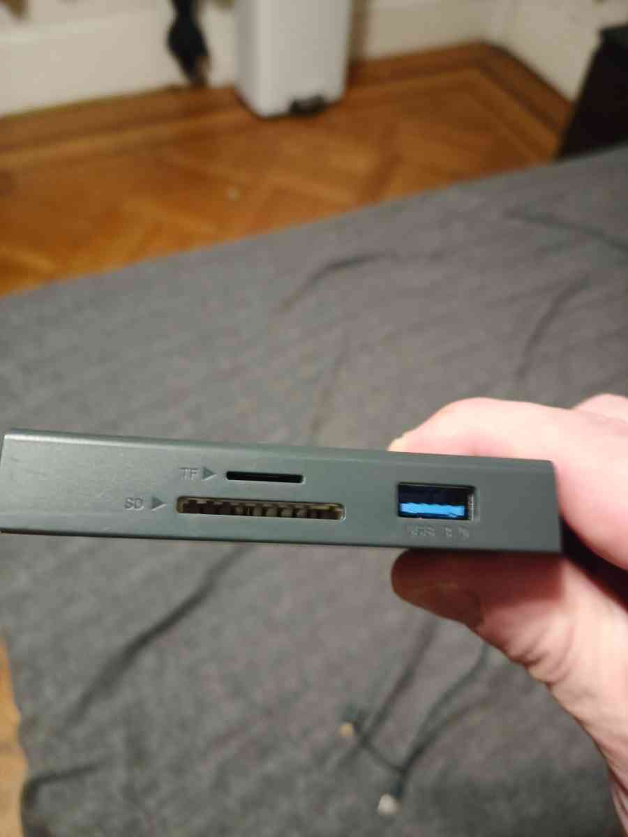 Warrky multimedia card reader - Attleboro, Massachusetts - FleaMarketBay