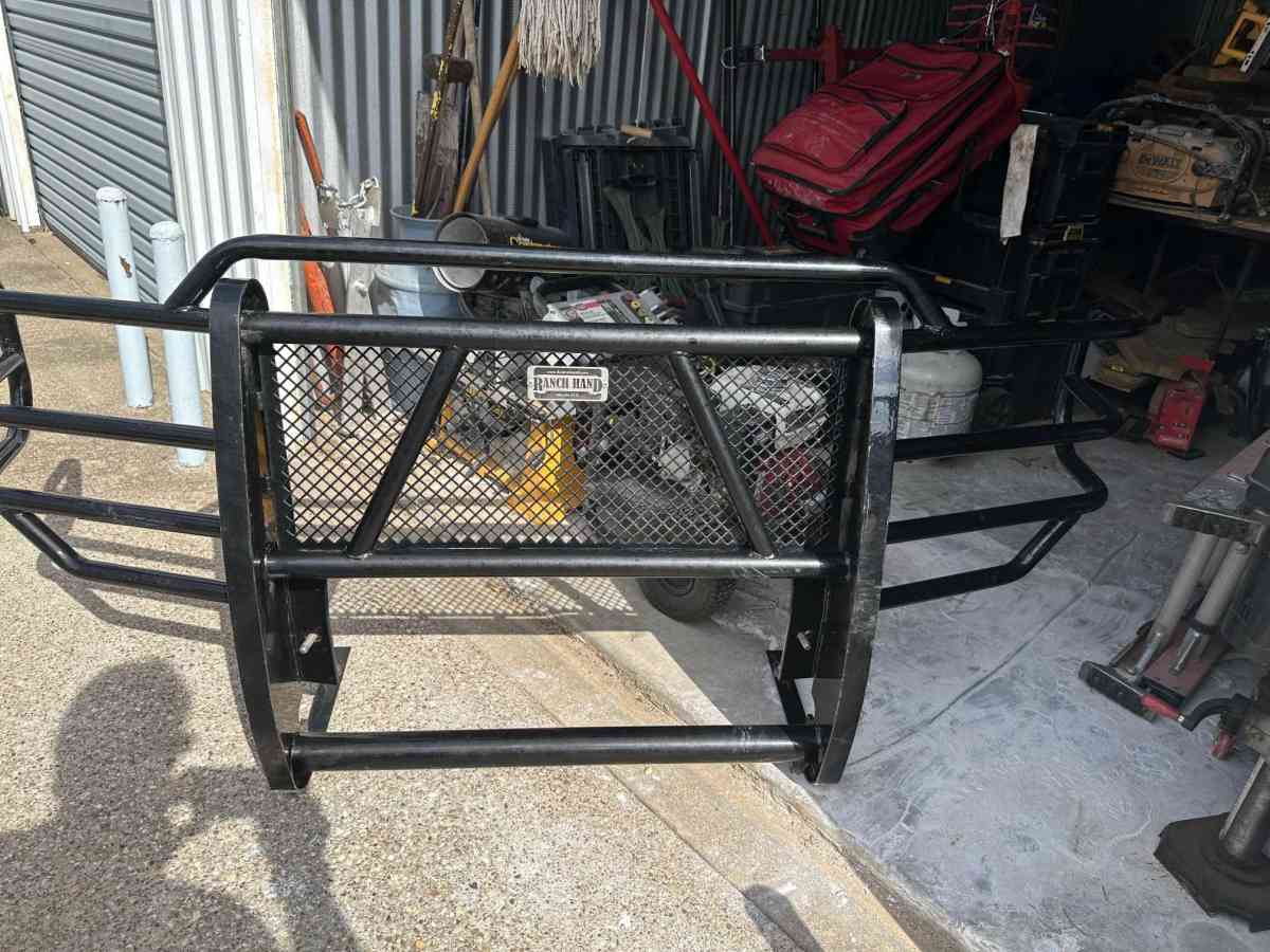 ranchhand grill guard for Chevy 20 to 23 - Dublin, Texas
