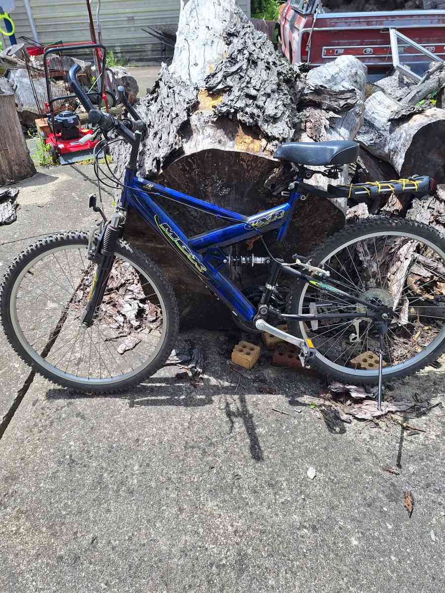 mountain bike 26 inch and 21 speed - Dayton, Ohio