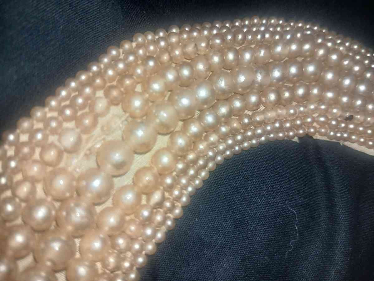 vintage pearl beaded collar necklace - Allendale, Missouri - FleaMarketBay