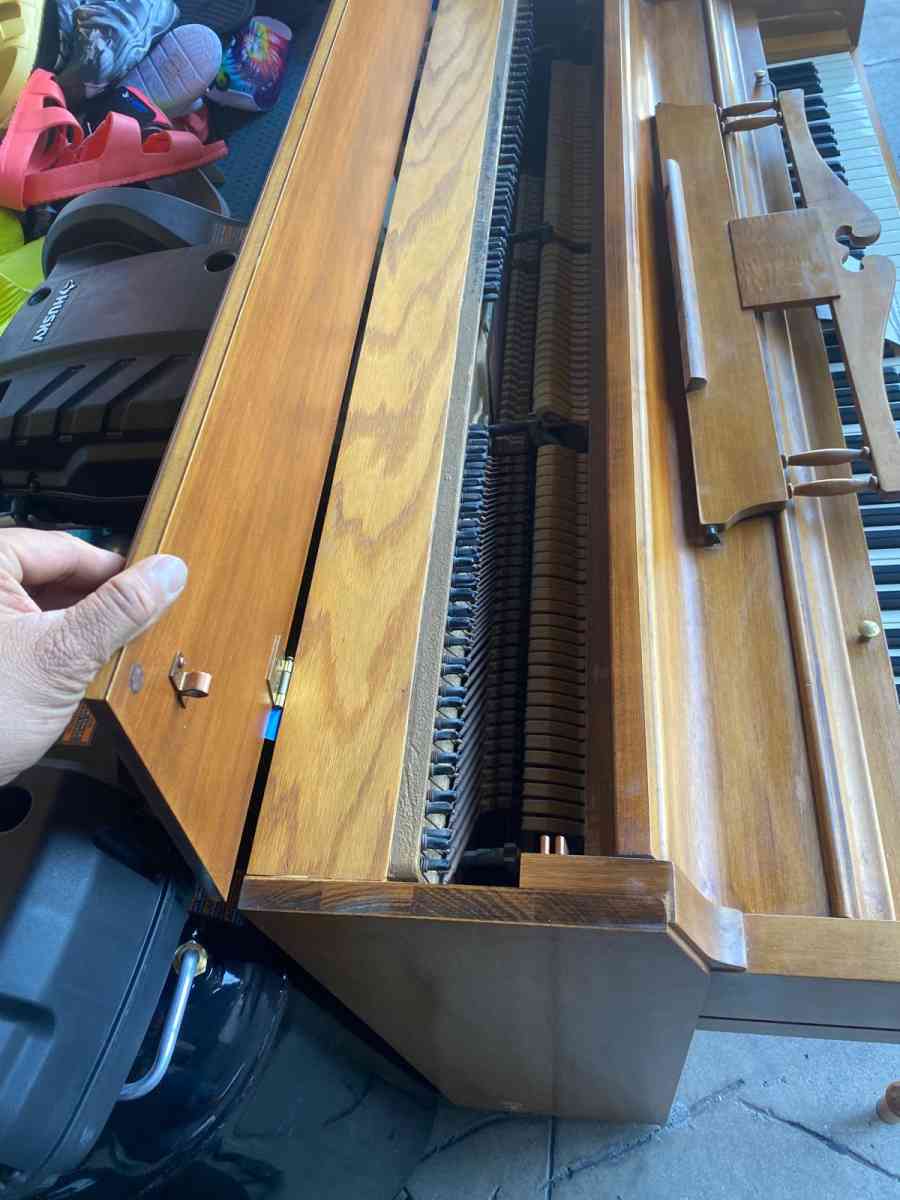 piano - Alicia, Arkansas - FleaMarketBay