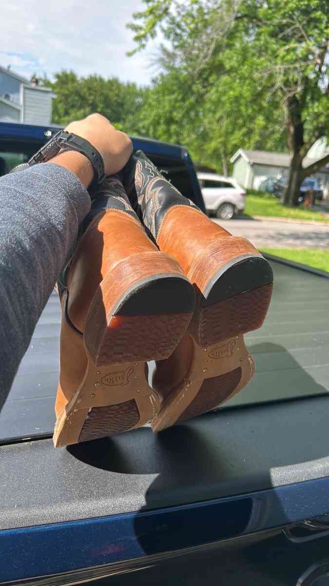 Justin Caddo Boots - Saint Peters, Missouri - FleaMarketBay