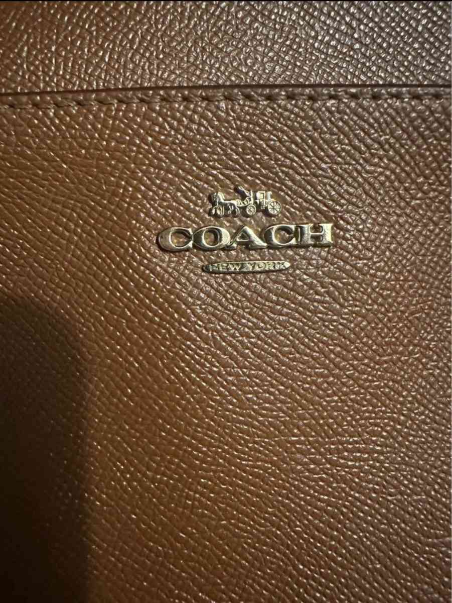 crossbody coach bag - Spartanburg, South Carolina - FleaMarketBay