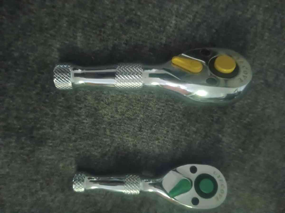 stubby ratchets 38 and 14 drives - Attleboro, Massachusetts - FleaMarketBay