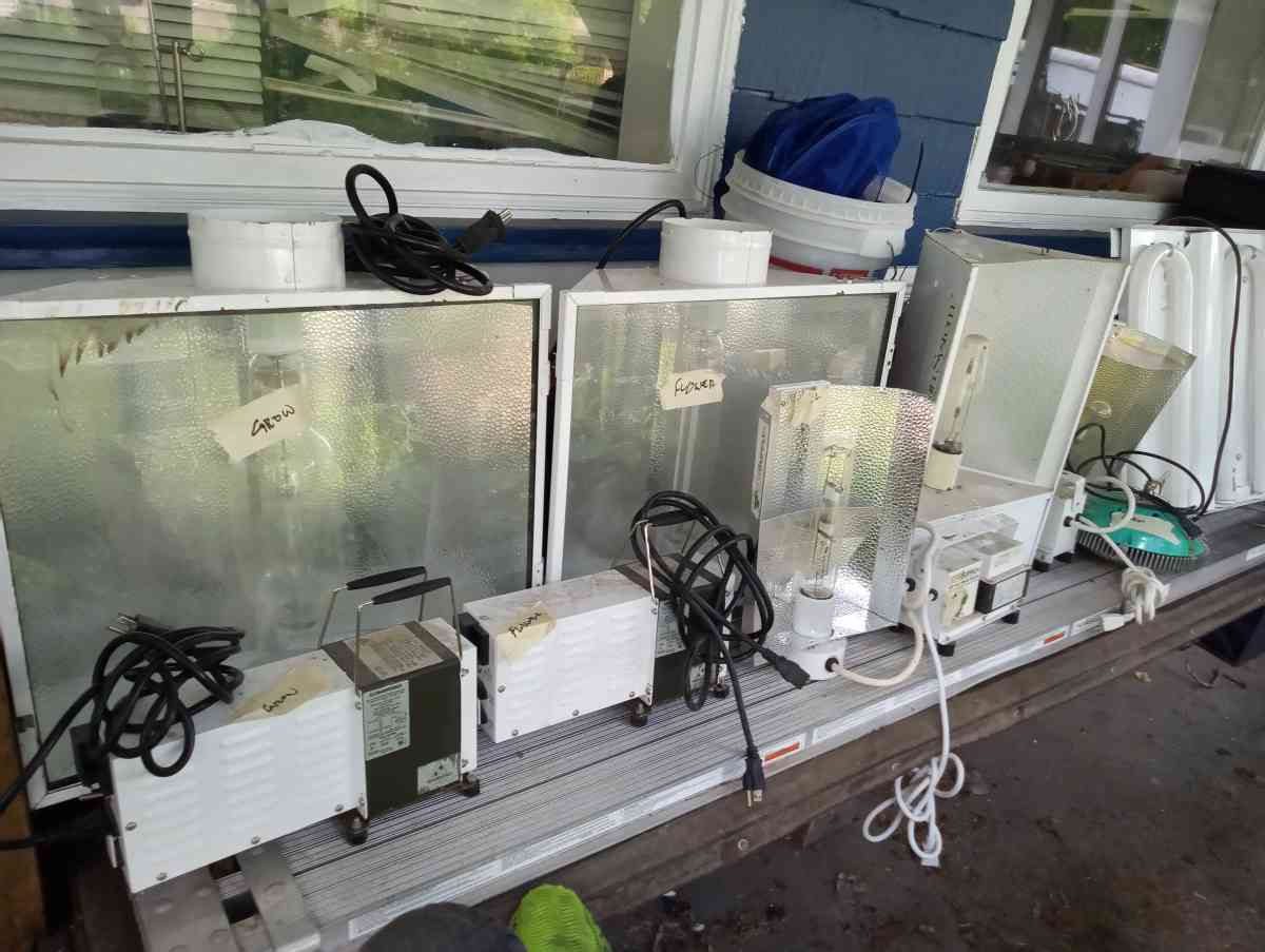grow equipment - Clinton Township, Michigan - FleaMarketBay