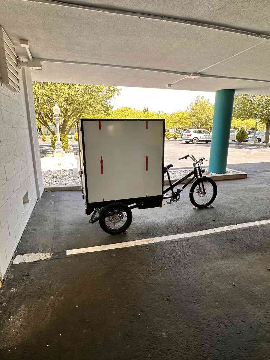 Electric Box Cargo Bike Trike  Efficient Delivery Solution - Ocean City, Maryland - FleaMarketBay