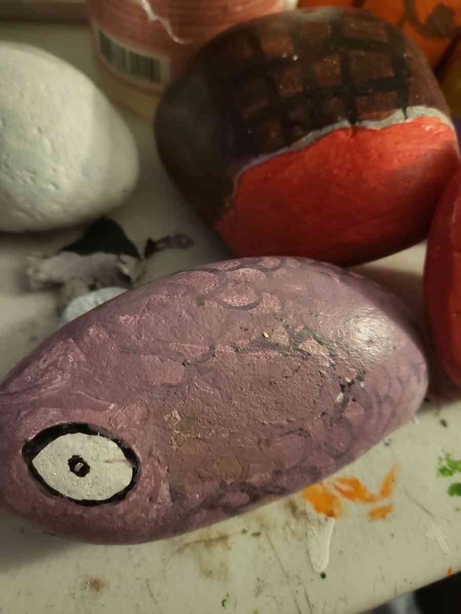 hand painted rocks - Los Lunas, New Mexico - FleaMarketBay