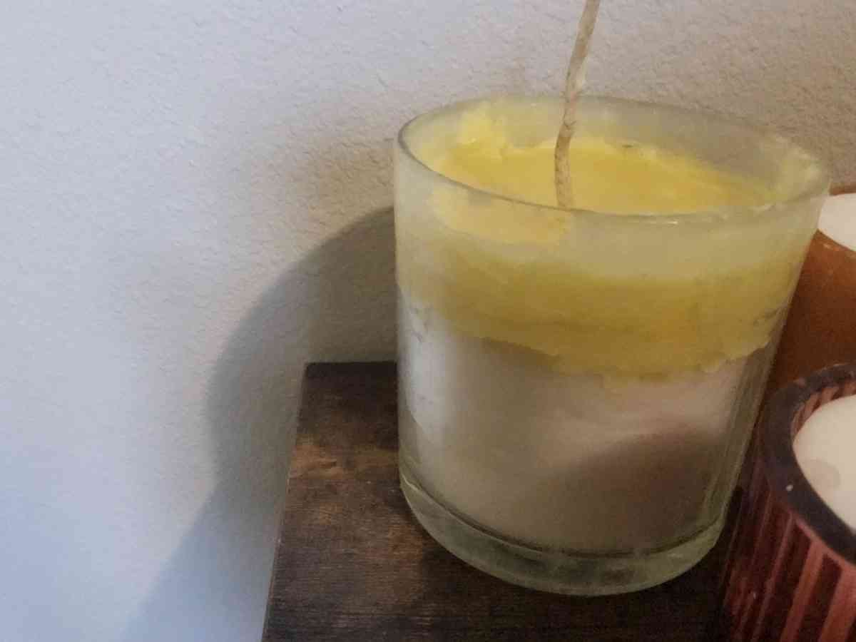 Is a candle sale out of his house by custom campbell by john - Alicia, Arkansas - FleaMarketBay