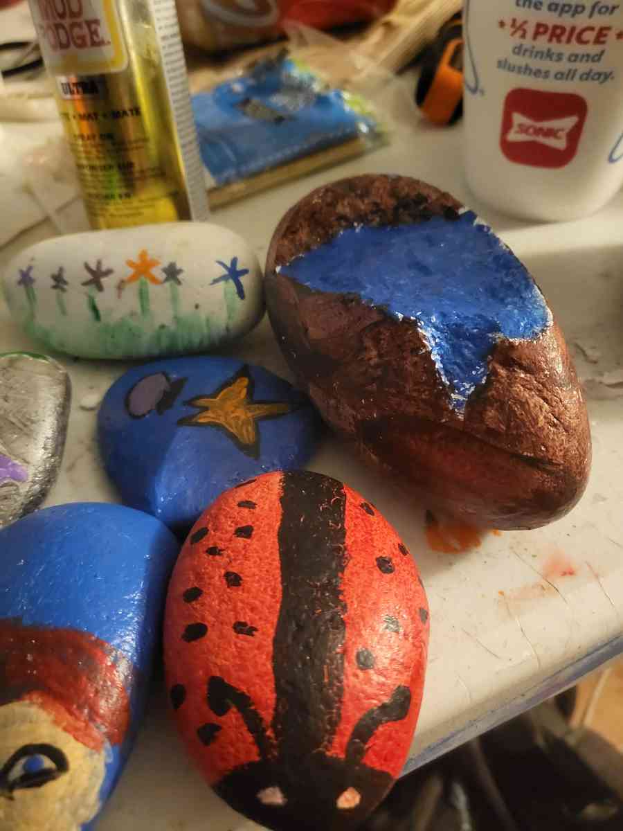 hand painted rocks - Los Lunas, New Mexico - FleaMarketBay