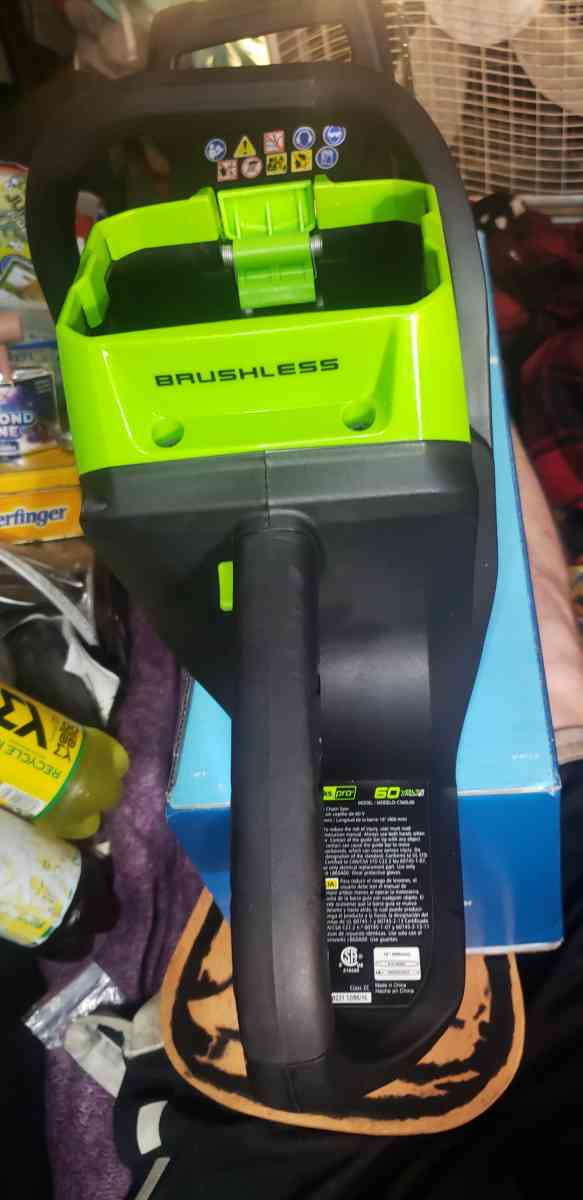 Green works Pro 60V Brushless Motor Chain Saw - Fort Mill, South Carolina - FleaMarketBay