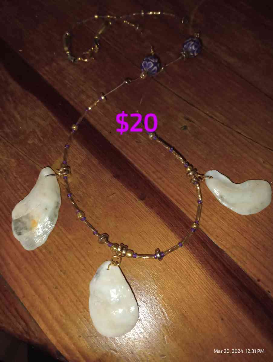 seashell jewlery and key chains - Devine, Texas