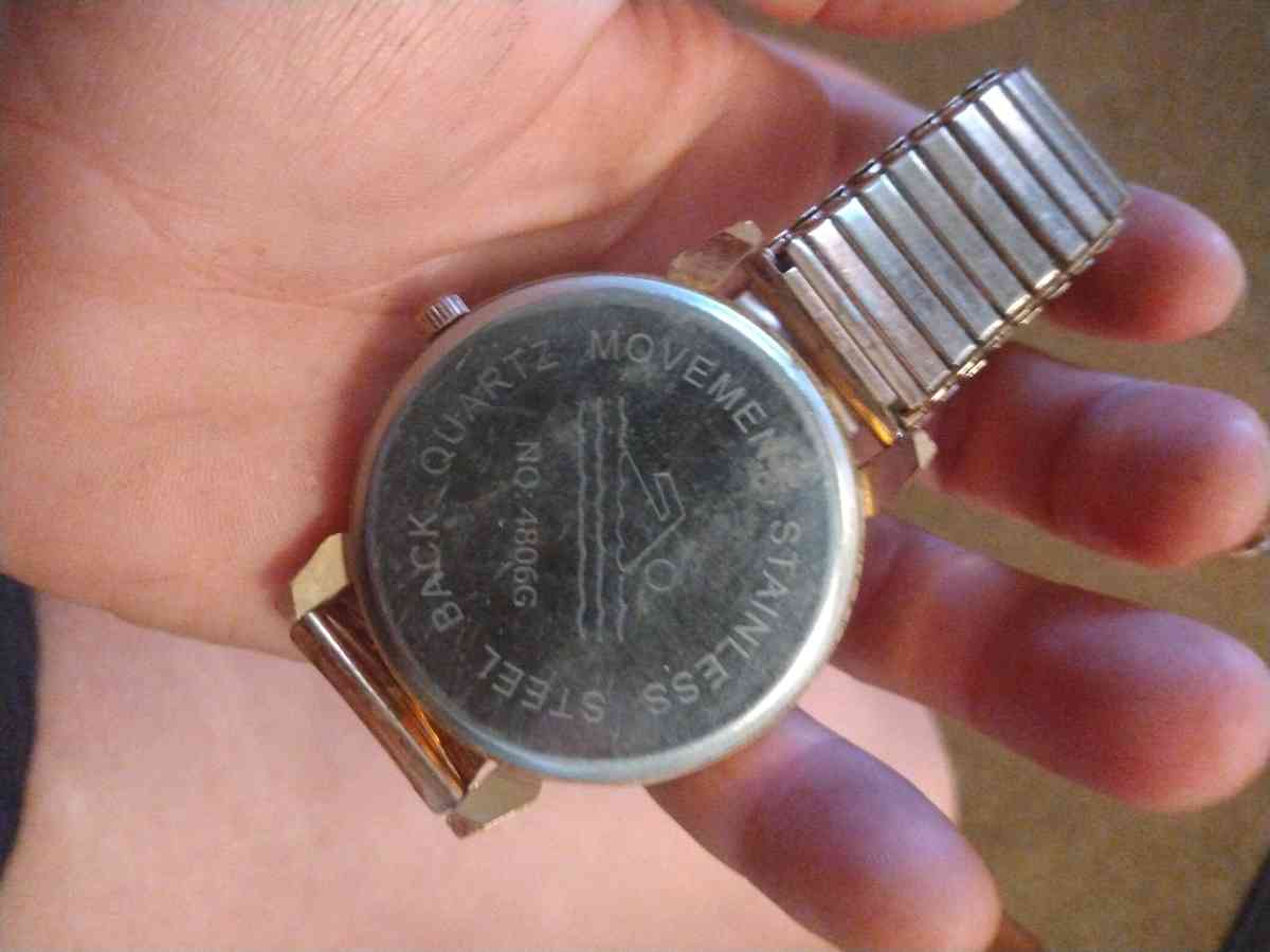 WOMENS WATCH - Blythe, California - FleaMarketBay