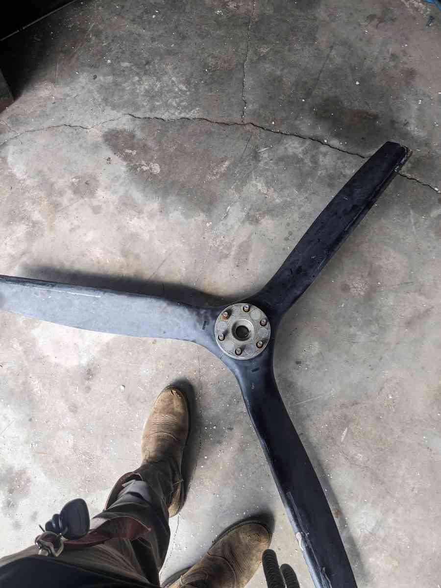 Sims aircraft propeller - Myakka City, Florida