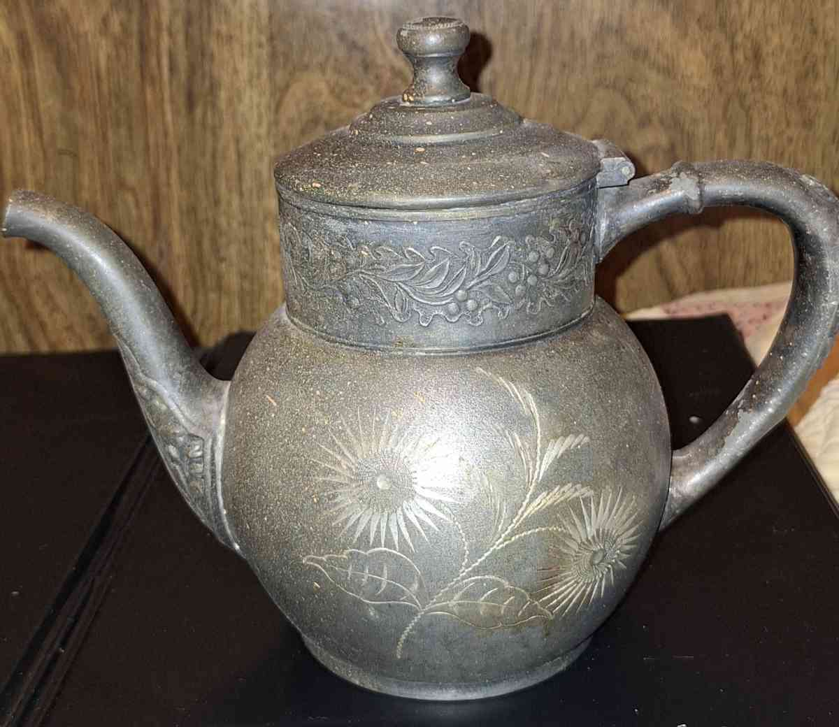 antique teapot - Pulaski, Mississippi - FleaMarketBay