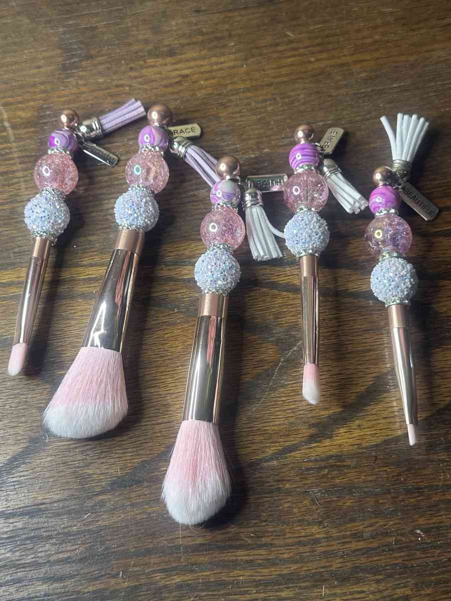 makeup brushes - Somerville, Tennessee - FleaMarketBay