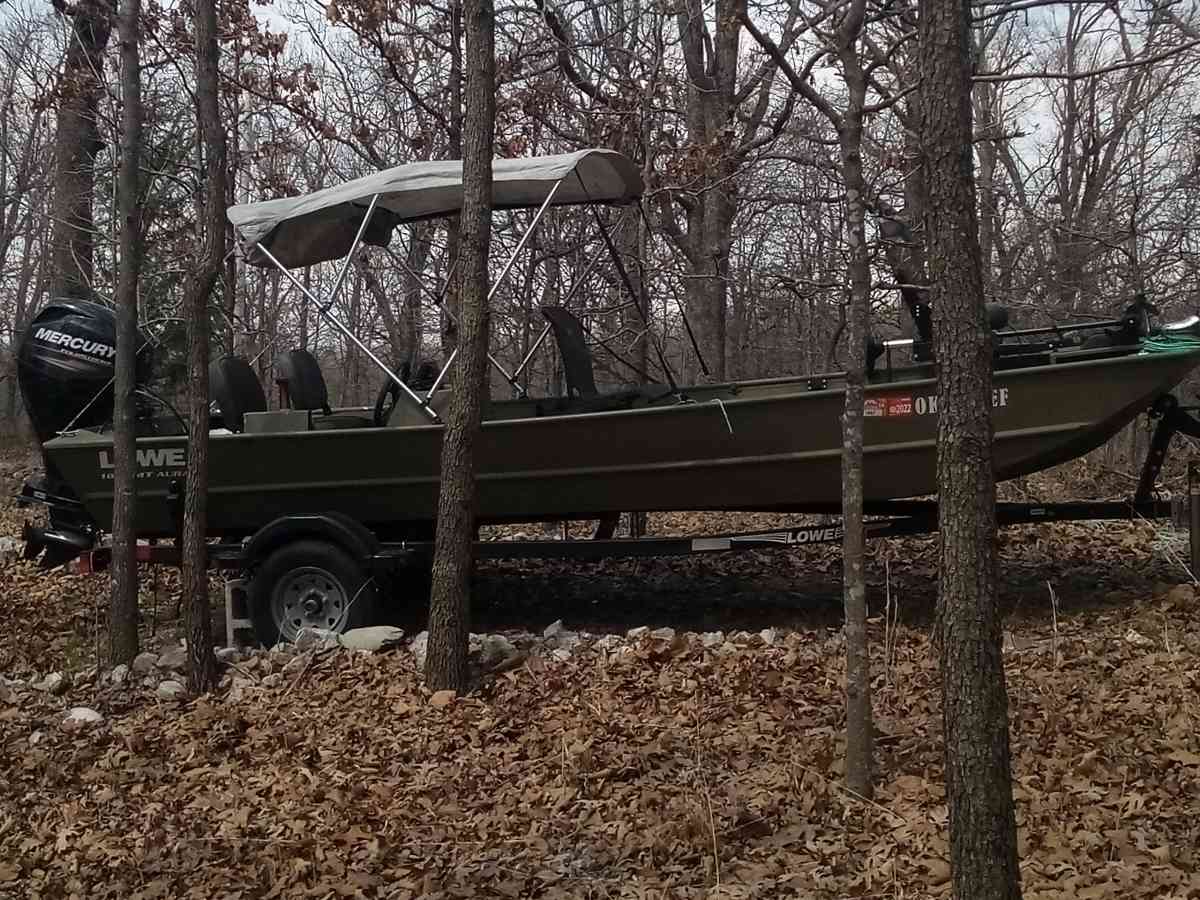 Fishing Boat - Jay, Oklahoma - FleaMarketBay