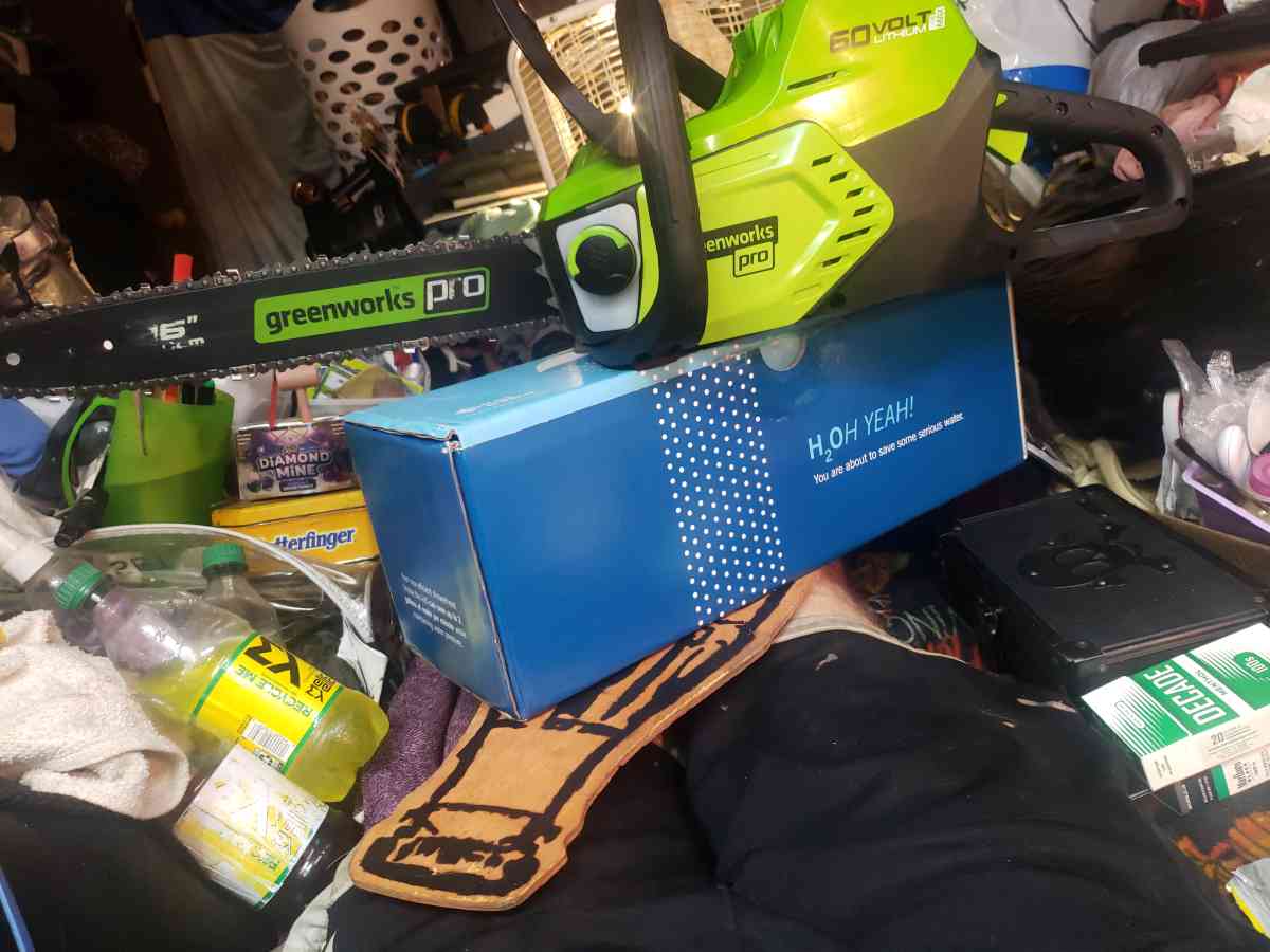 Green works Pro 60V Brushless Motor Chain Saw - Fort Mill, South Carolina - FleaMarketBay