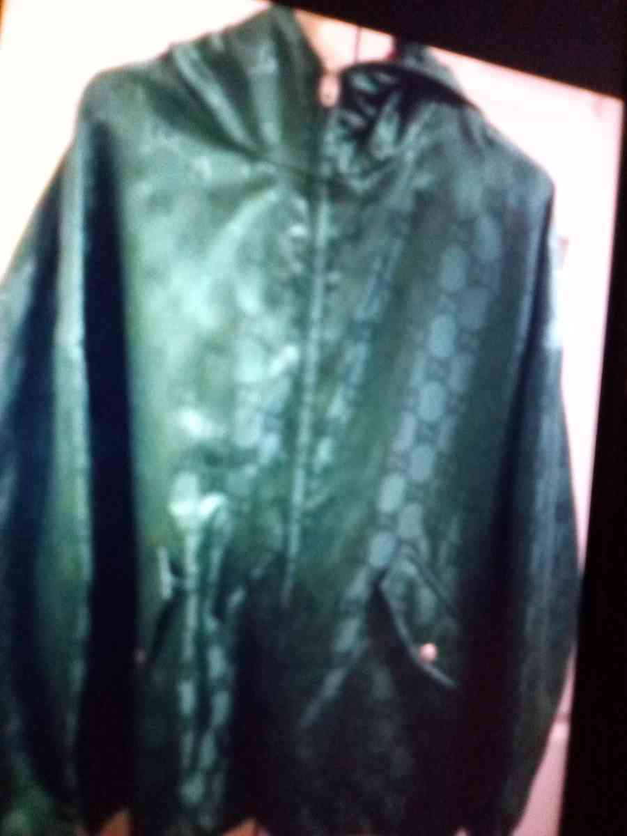 Im selling my Gucci jacket - Detroit, Michigan - FleaMarketBay