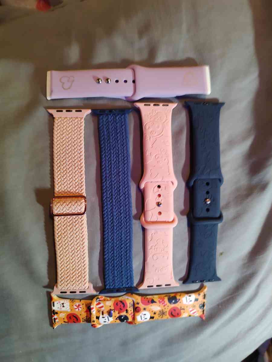 Apple Smartwatch series SE - Seattle, Washington - FleaMarketBay