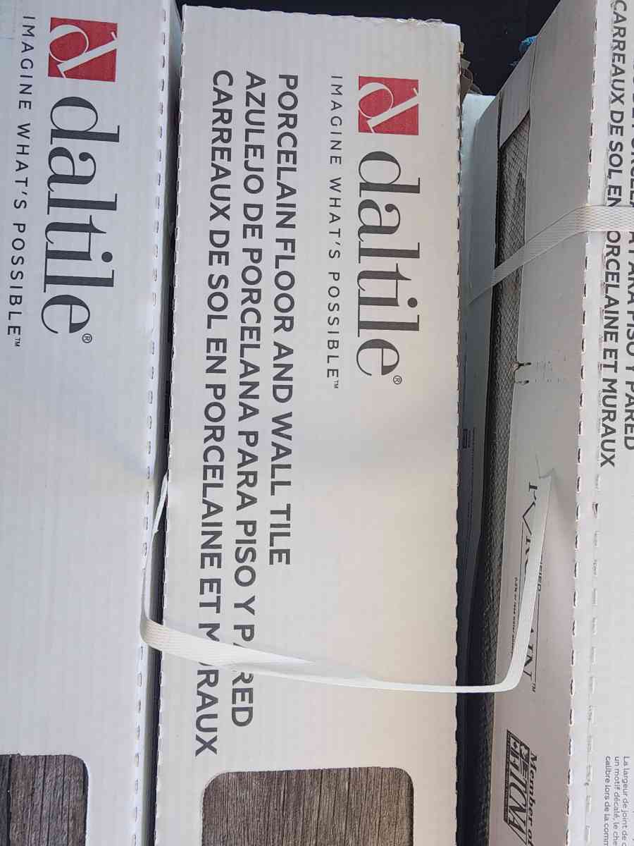 Porcelain tile 24 cases - Inkster, Michigan - FleaMarketBay