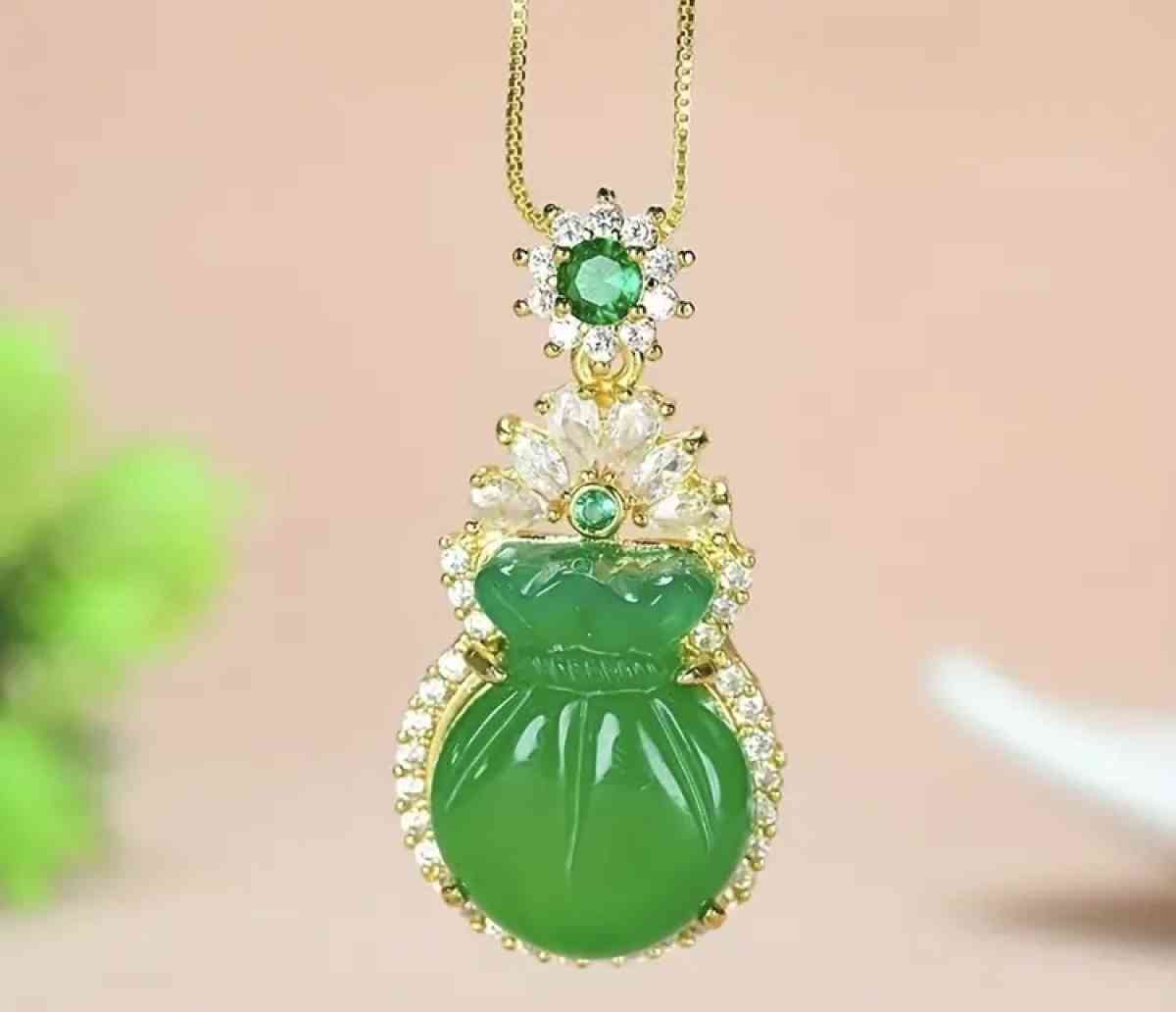 Green Jade Money Pocket Jadeite Pendant Necklace - Pasadena, California - FleaMarketBay