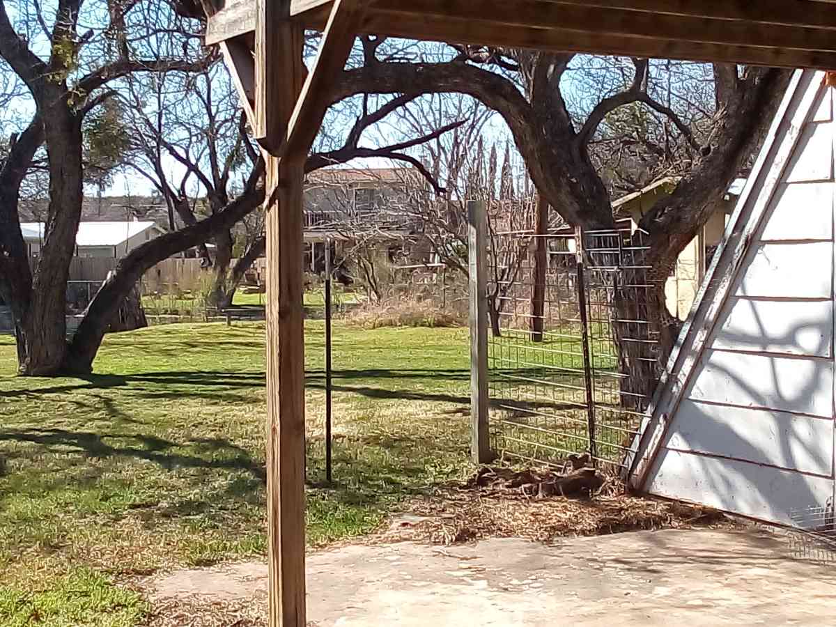 Three Bedroom Loft for rent - San Angelo, Texas - FleaMarketBay