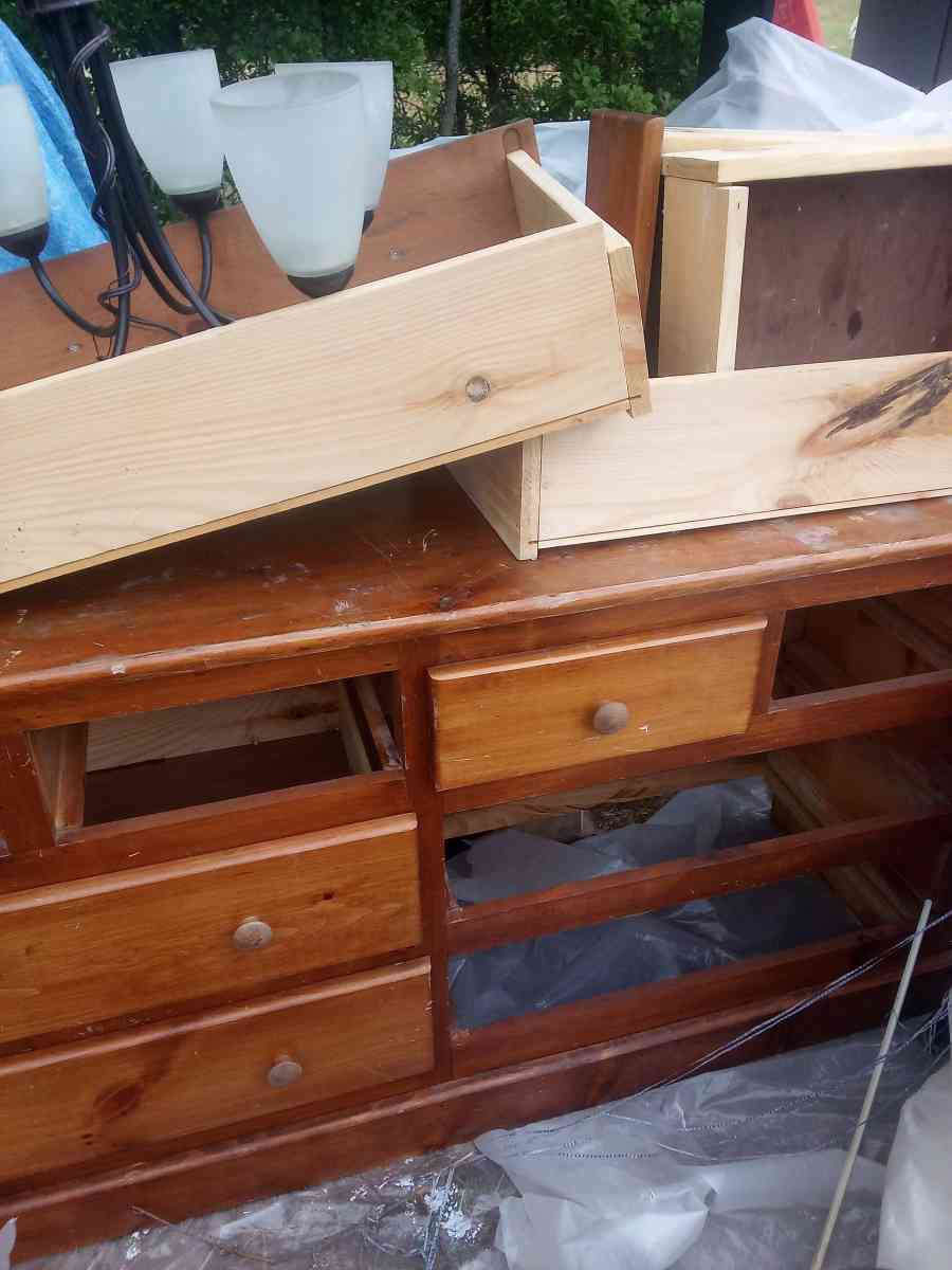 dresser n mirror - Gable, South Carolina