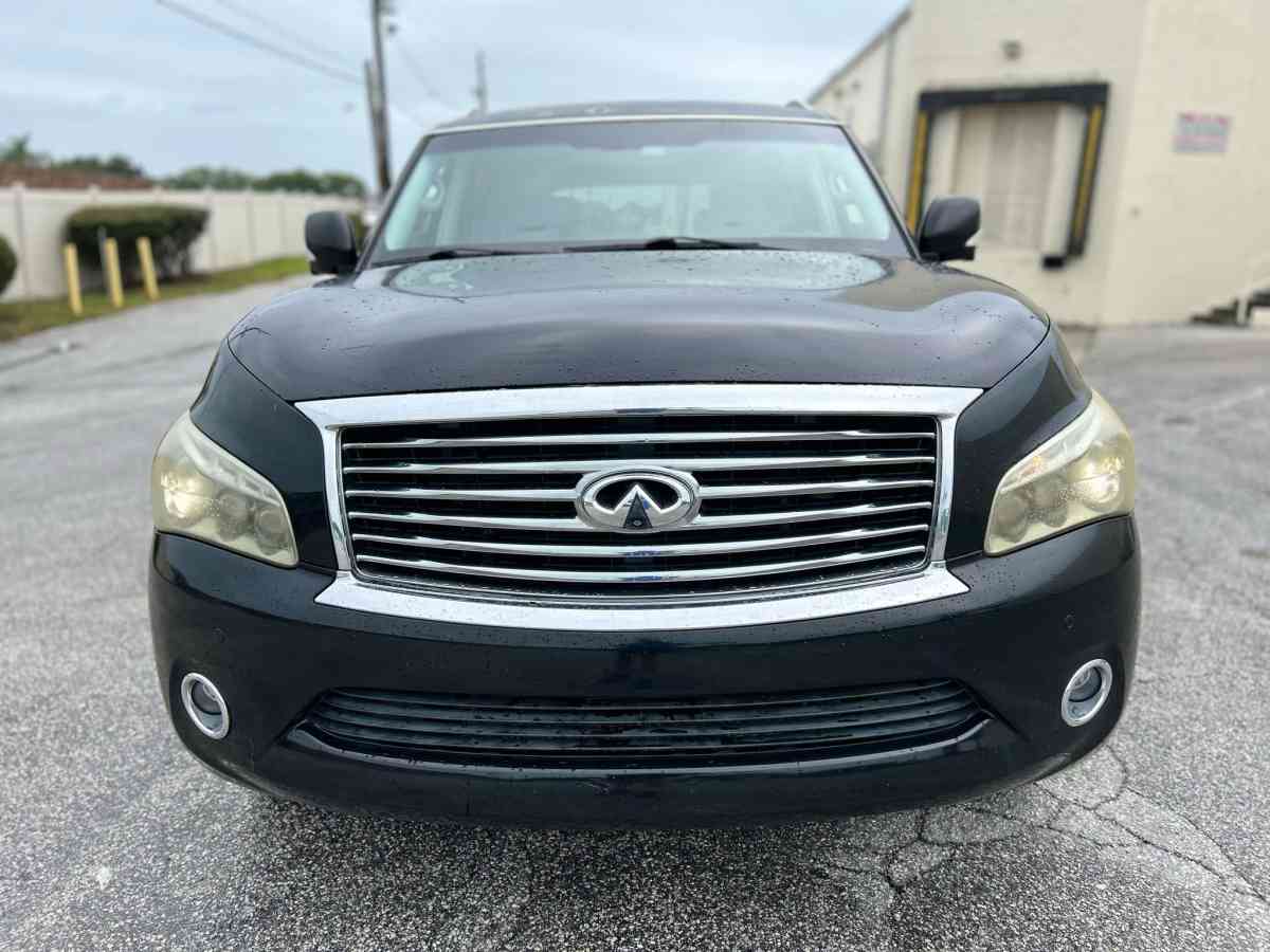 2011 infiniti qx56 - New Port Richey, Florida