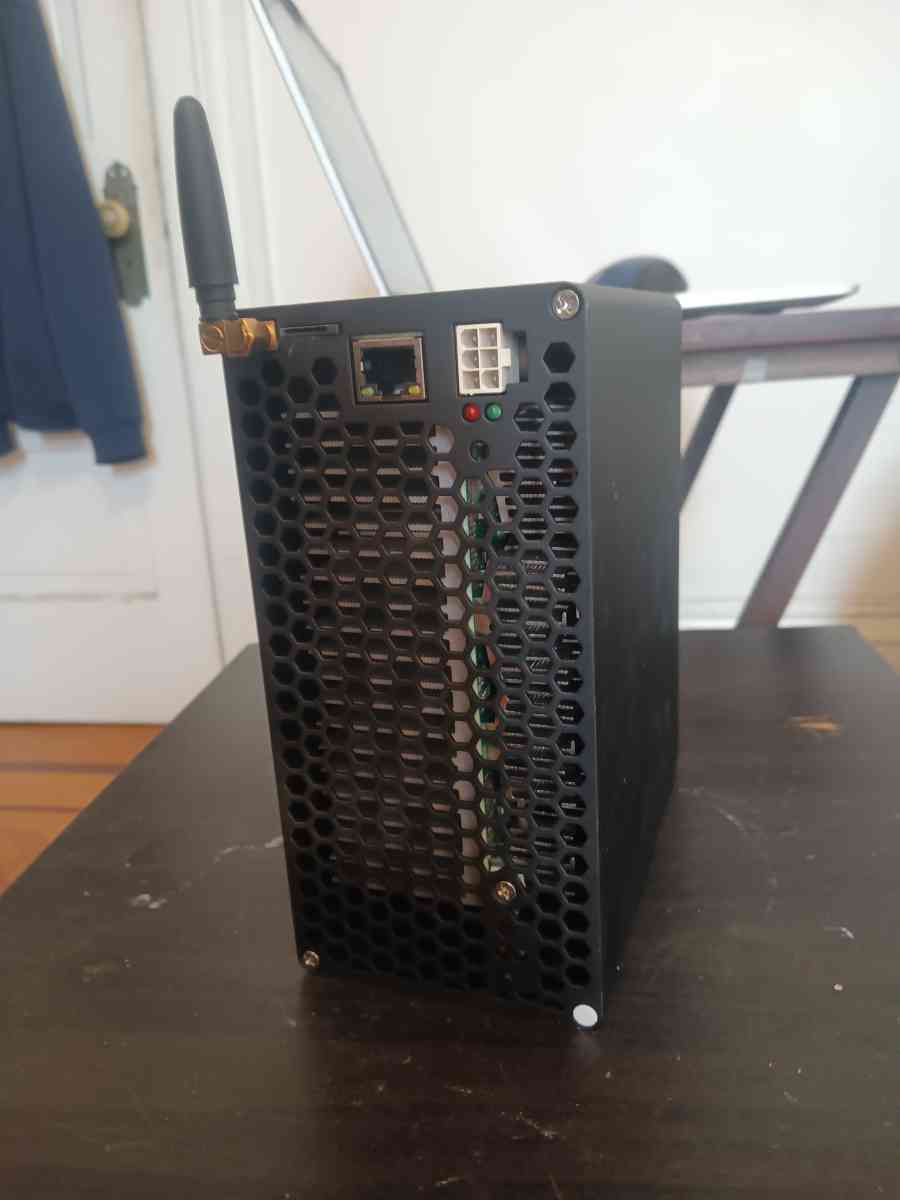 Goldshell LD Bpx Pro 28Ths205watts - Attleboro, Massachusetts - FleaMarketBay