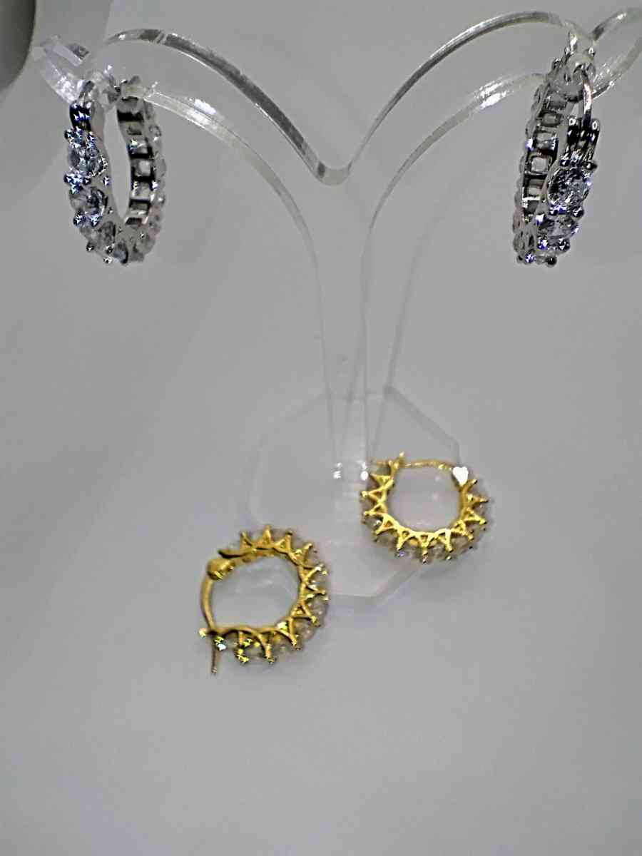 Trendy Jewelry - Montclair, California - FleaMarketBay