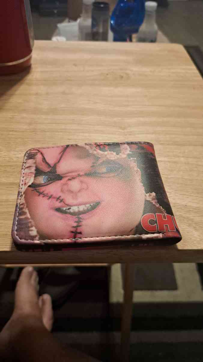 chucky wallet  CASH ONLY  no exceptions - Porterville, California - FleaMarketBay