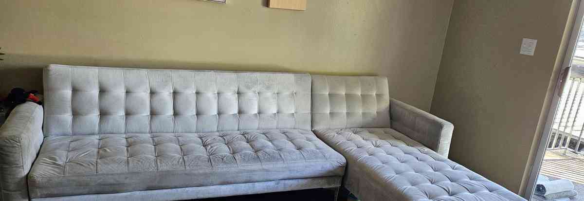 luxury sofa sectional - Midvale, Utah - FleaMarketBay
