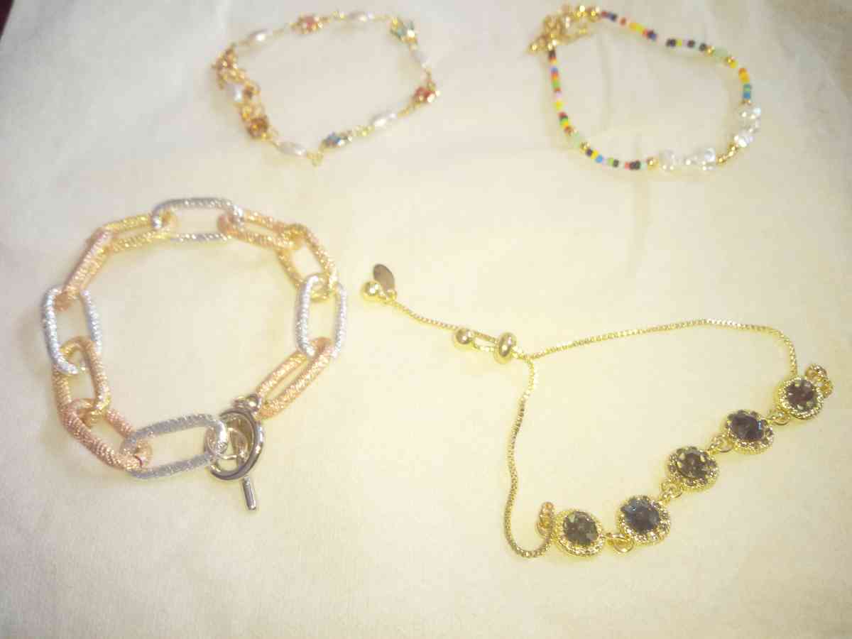 Four Piece BRACELET set 7 - Alachua, Florida - FleaMarketBay