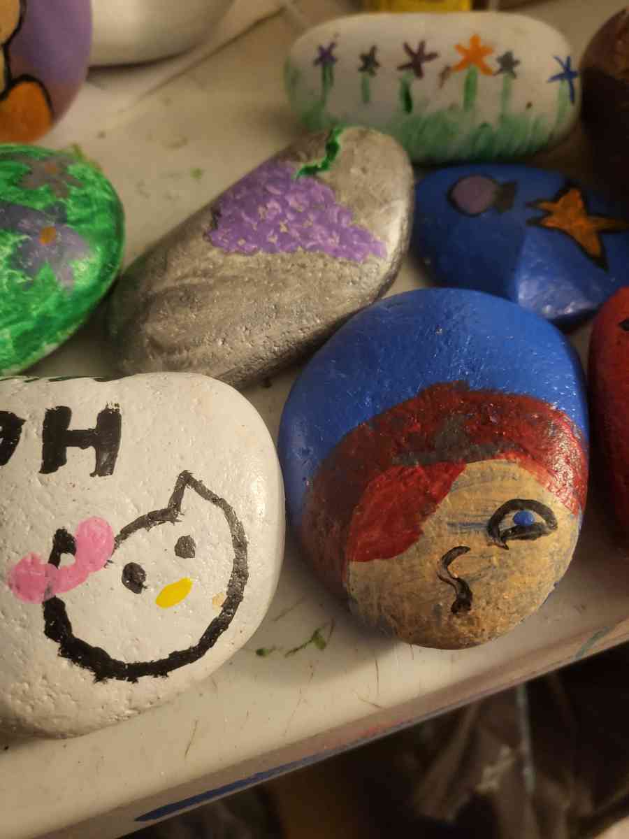 hand painted rocks - Los Lunas, New Mexico - FleaMarketBay