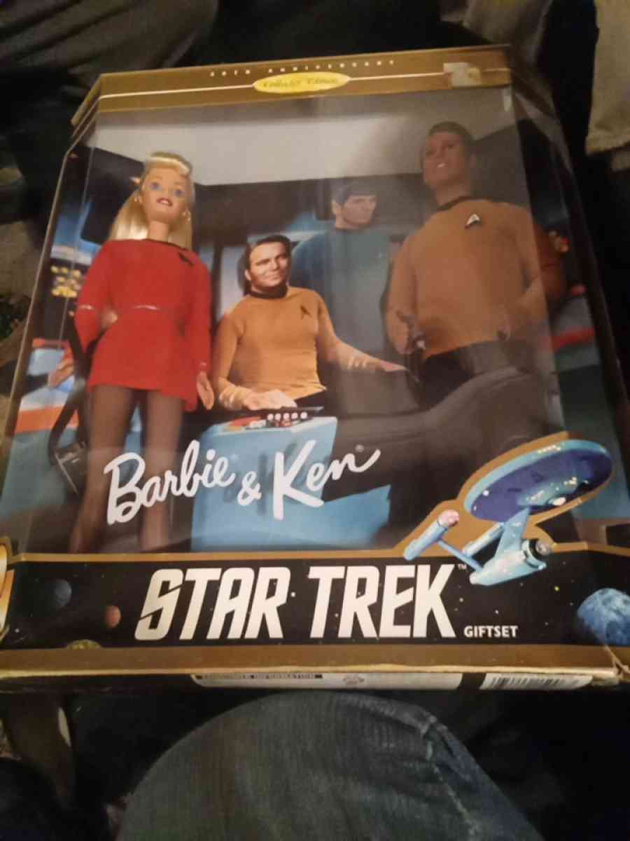 barbies - Waterloo, Iowa - FleaMarketBay