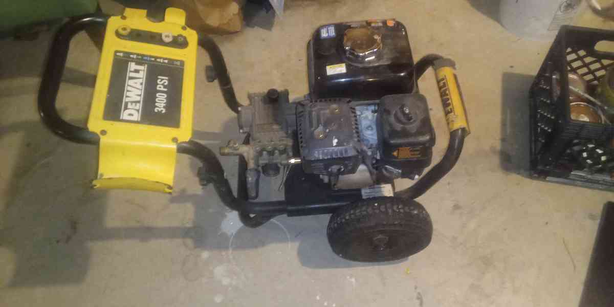 3400 psi DeWalt pressurewasher - Pell Lake, Wisconsin - FleaMarketBay