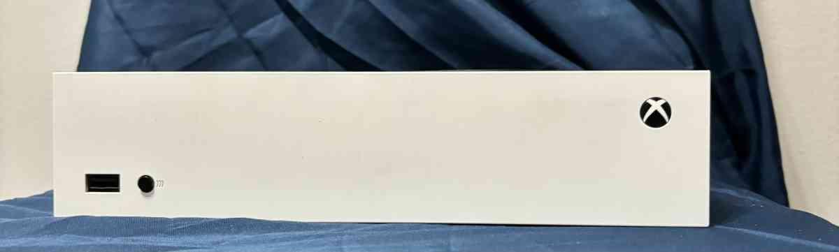 Xbox Series S All Digital - Parkersburg, West Virginia - FleaMarketBay