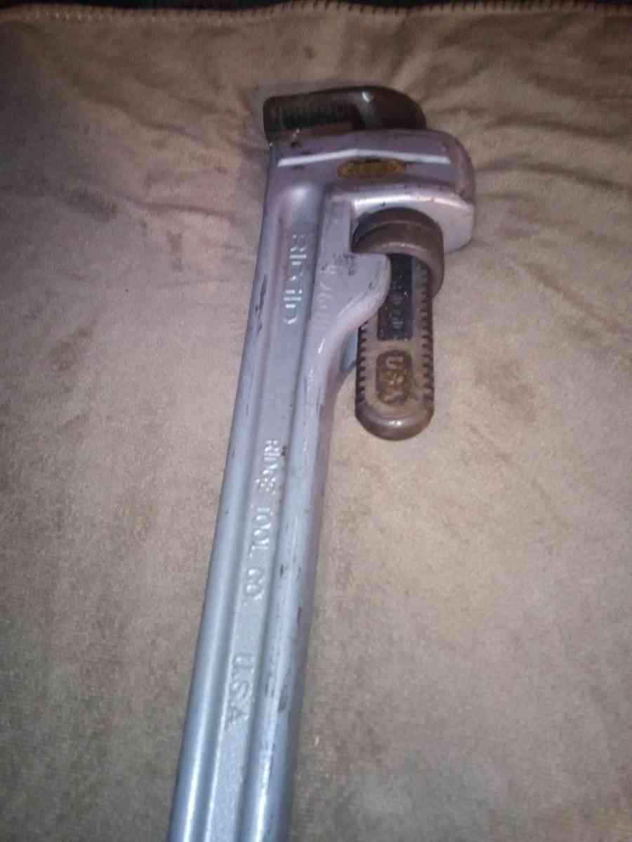 Ridgid 24 in ALUMINUM - Douglas, Georgia - FleaMarketBay