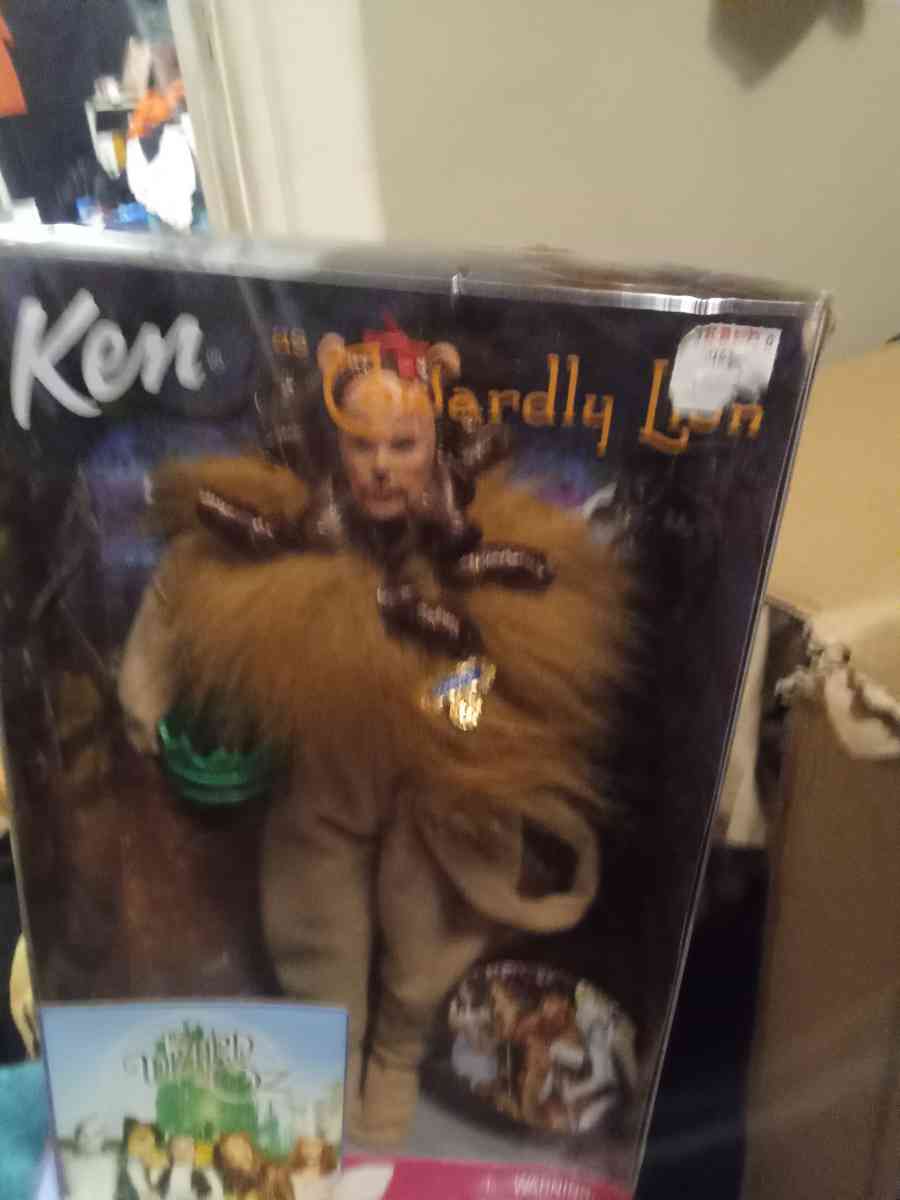Barbies wizard of Oz set - Waterloo, Iowa - FleaMarketBay
