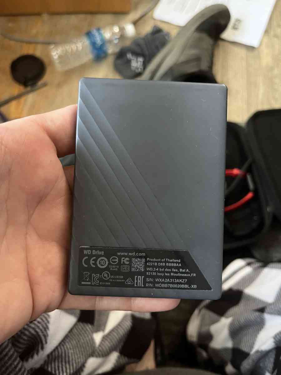 Two TB hard drive - Chicago, Illinois - FleaMarketBay