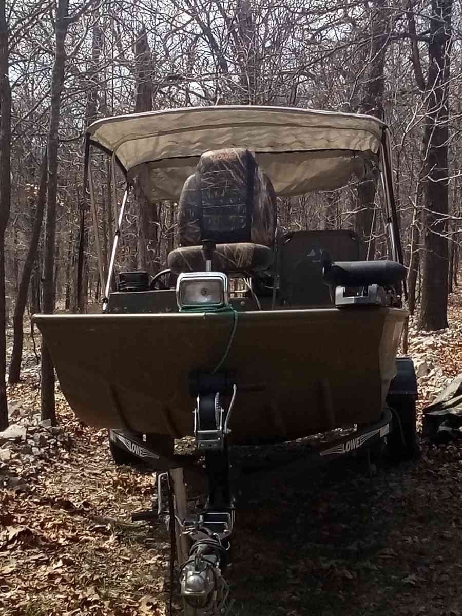 Fishing Boat - Jay, Oklahoma - FleaMarketBay