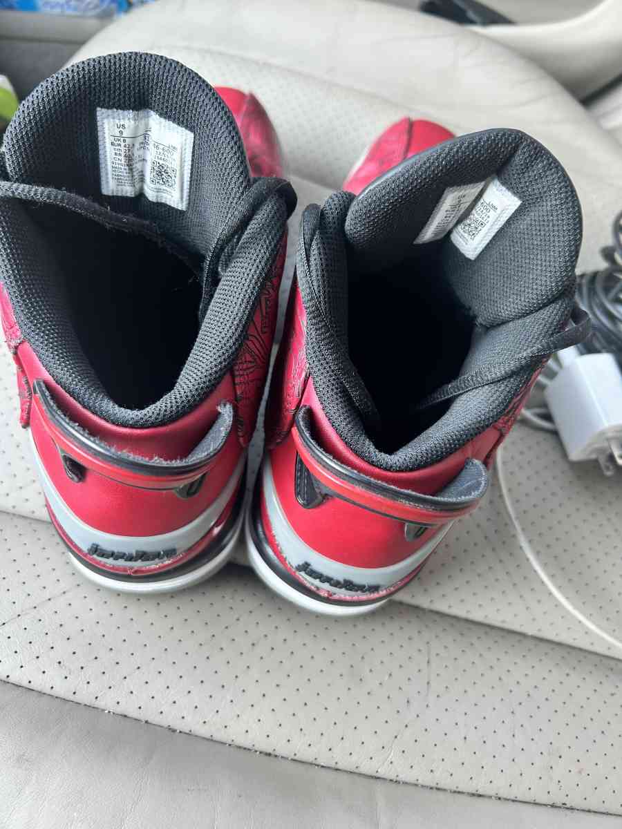 Jordan dub zeros gym red size 9 mens in great condition - Austin, Texas - FleaMarketBay