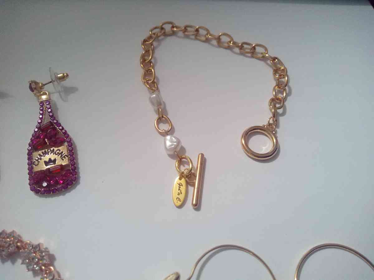 4 piece mixed lot numb 10 - Alachua, Florida - FleaMarketBay