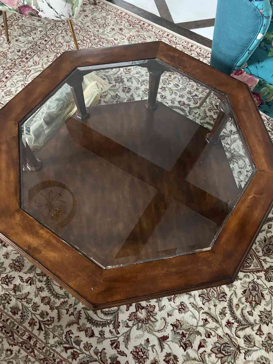 Elegant Wooden Octagon Shaped Coffee Table - Flower Mound, Texas - FleaMarketBay